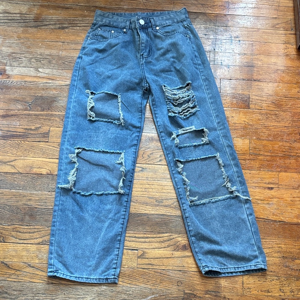 Distressed Wide Leg Jeans